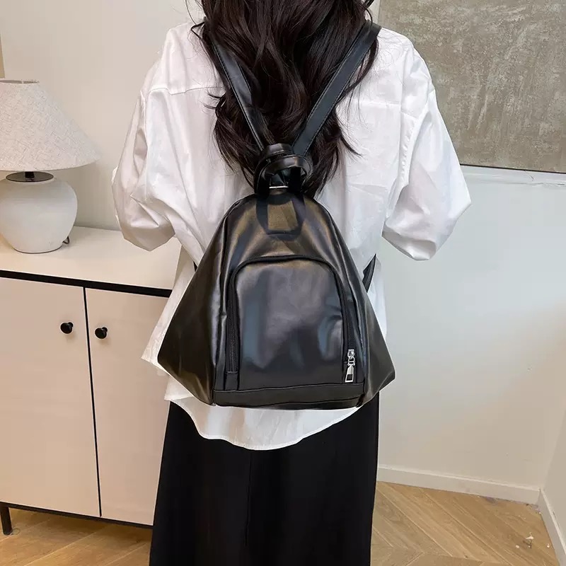 時尚輕便雙肩包